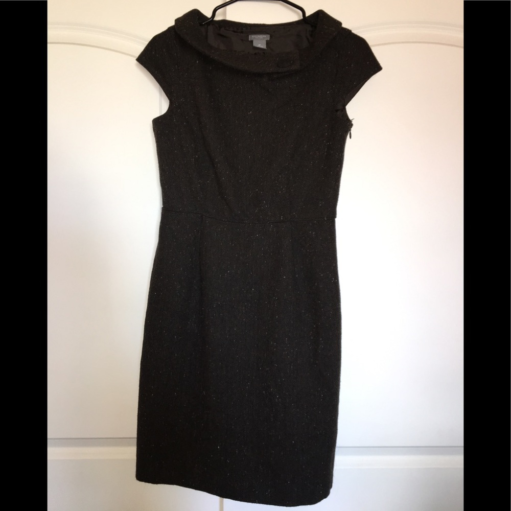 Excellent condition Ann Taylor 6P dress.
